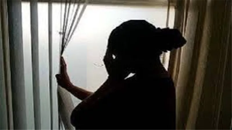 اميرة: هربت من التحرش الى الزواج بـ رجل سيئ السمعة حول حياتى لجحيم