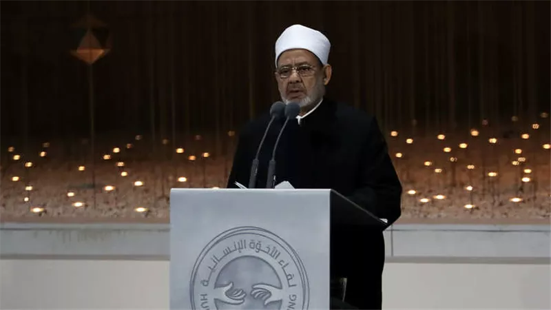 ولي عهد أبو ظبي يودع شيخ الأزهر في ختام زيارته التاريخية إلى الإمارات