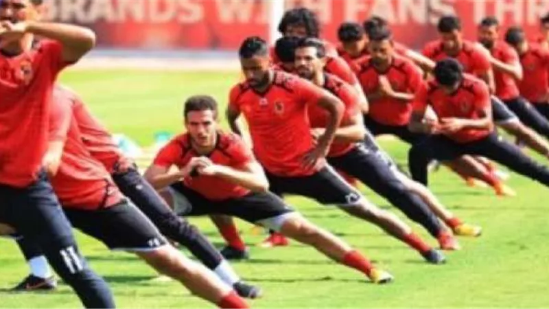 طبيب المنتخب يكشف سبب الإصابات المتكررة للاعبي الأهلي