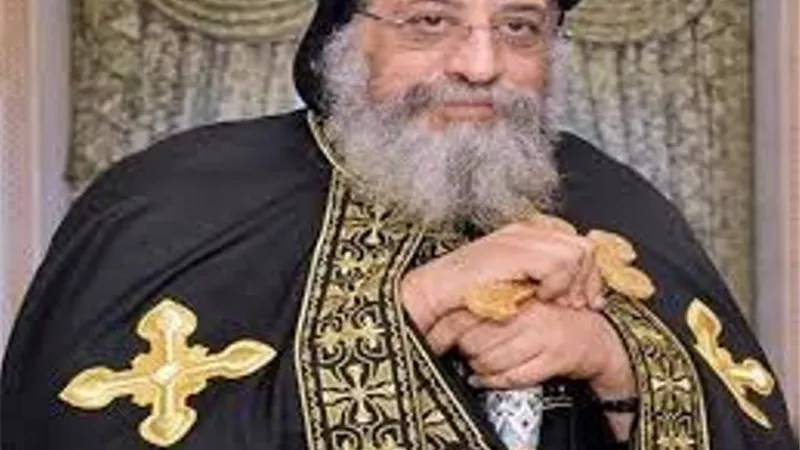 البابا تواضروس يلقي العظة.. ويدشن كنيسة في الإسماعيلية
