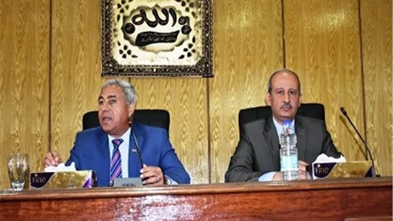 محافظ أسوان يشدد على سرعة إنهاء التجهيزات لمنتدى الشباب العربى الإفريقى