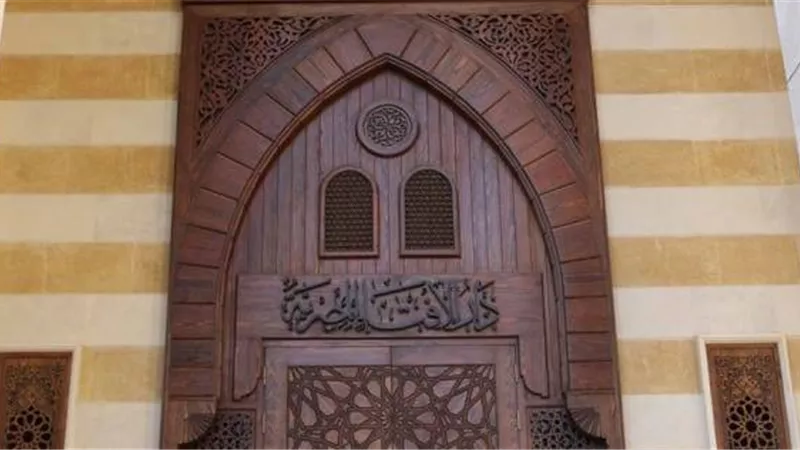 مرصد الإفتاء يدعو الاسرة لحماية أطفالها من التطرف والاستعانة بالمتخصصين