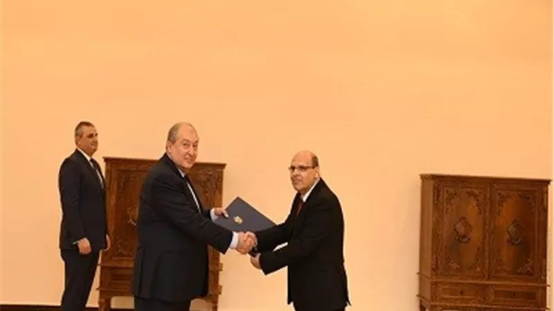 سفير مصر لدى أرمينيا يقدم أوراق الاعتماد للرئيس الأرميني ويلتقي رئيس البرلمان