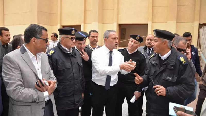 اجراءت أمنية مشددة بالإسماعيلية استعدادًا لزيارة البابا تواضروس.. صور