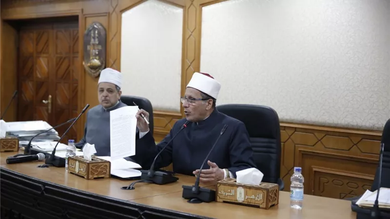 وكيل الأزهر: تسليم الكتب الدراسية من أول أسبوع.. وامتحان تجريبي «الكتاب المفتوح» في مارس