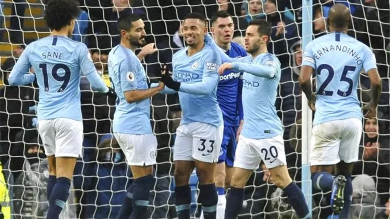 مان سيتى ينهى الشوط الاول بهدف امام إيفرتون