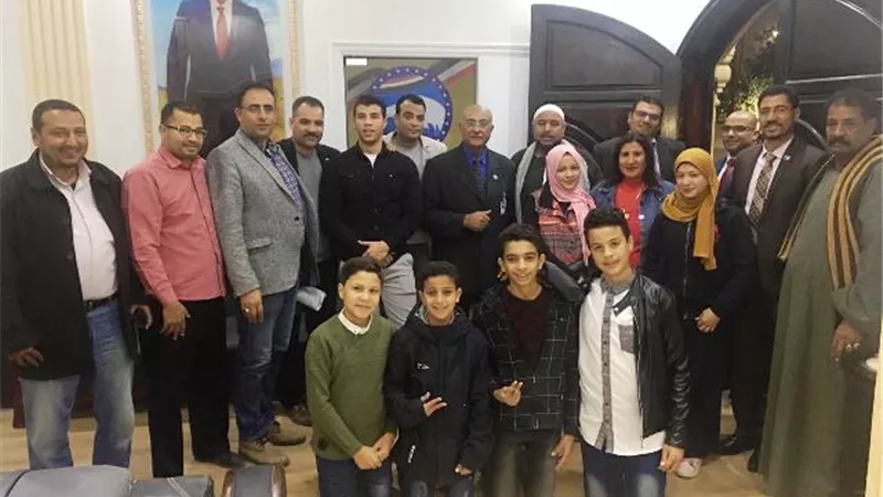مستقبل وطن الشروق يهدى آباء وأمهات المدينة 5 رحلات عمرة بالصور