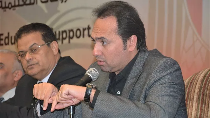 نائب وزير التعليم لشئون المعلمين: نعمل على معالجة الاغتراب الداخلى وخاصة فى المناطق الحدودية.