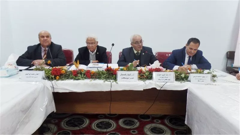 رضا حجازى يستعرض الخطة التنفيذية المقترحة للمركز الإقليمي لتعليم الكبار (أسفك)