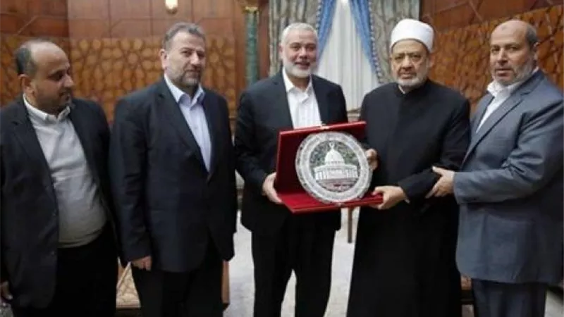 رئيس المكتب السياسي لـ 