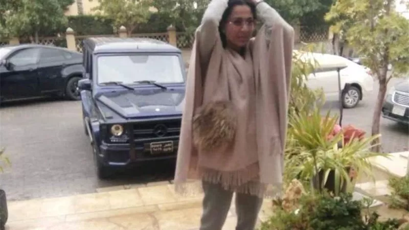 نجاة الإعلامية بسمة وهبة من الموت .. صور