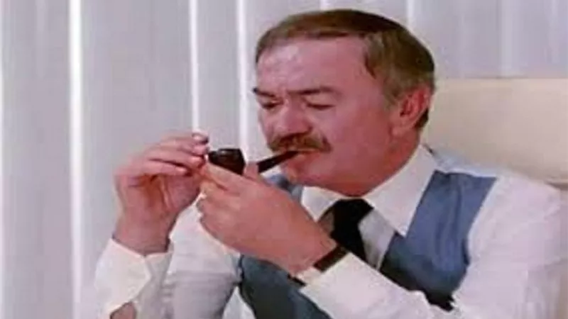 ما لا تعرفه عن شرير السينما المصرية