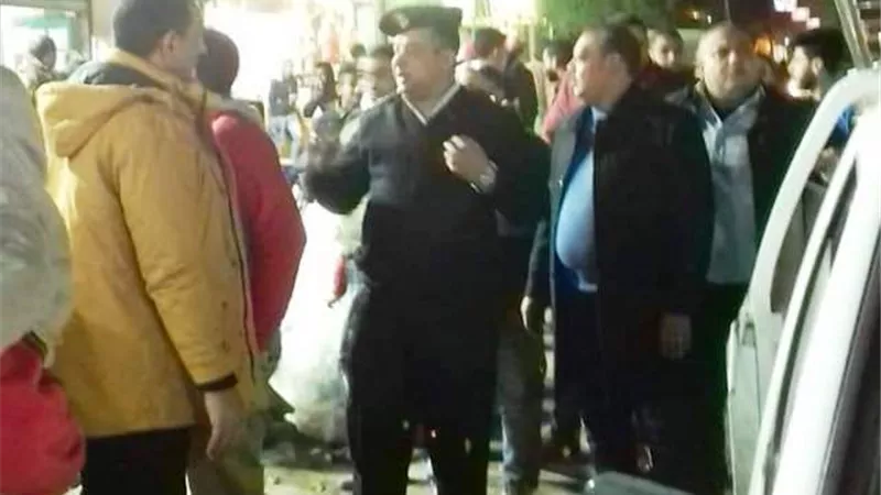 حملات مكثفه على اشغالات المقاهى والمحلات بحى الزيتون