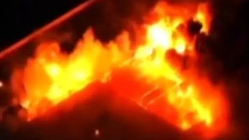 حريق هائل فى مزرعة الصرف الصحي باخميم