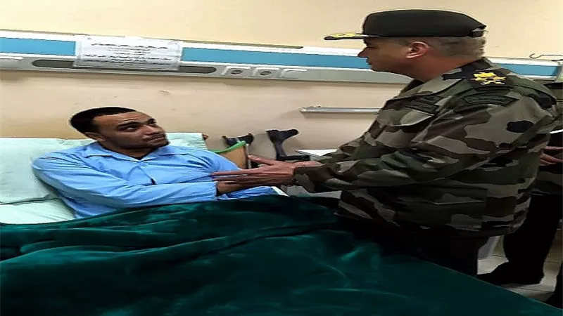 وزير الدفاع يزور المرضى ومصابى القوات المسلحة بالمجمع الطبى بكوبرى القبة