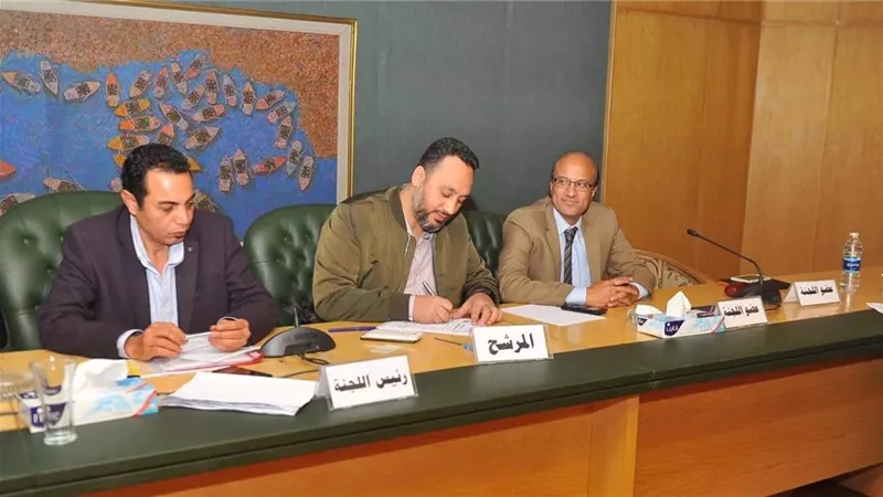 محمد يحيى يتقدم بأوراق ترشحه بانتخابات 