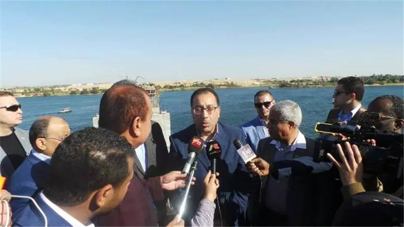 مدبولي: تنفيذ محور كوبري كلابشة والانتهاء منه سيعمل على تطوير المنطقة