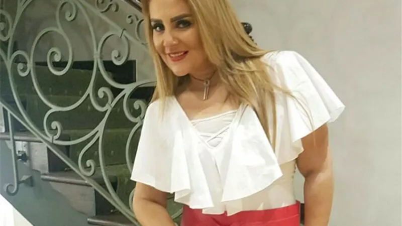 رانيا محمود ياسين موديل فى 