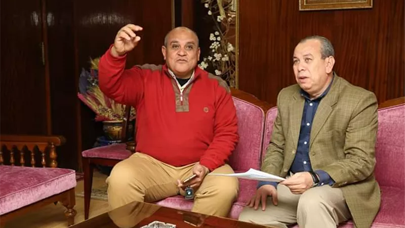 محافظ كفرالشيخ يتابع مشروع مصنع فصل الرمال السوداء بالبرلس