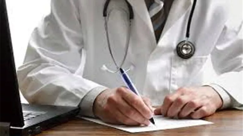 الأطباء: حق الترخيص عمل الأطباء الأجانب بمصر يعود للنقابة بحكم قضائى