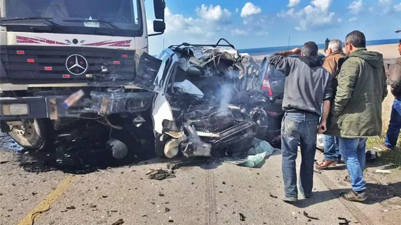اصابة 13 شخصا فى حادث تصادم بطريق برج العرب بالإسكندرية
