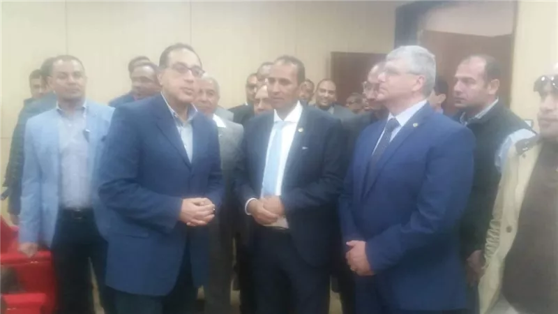 مدبولي يأمر بتسليم مستشفى أسوان الجديدة للجامعي