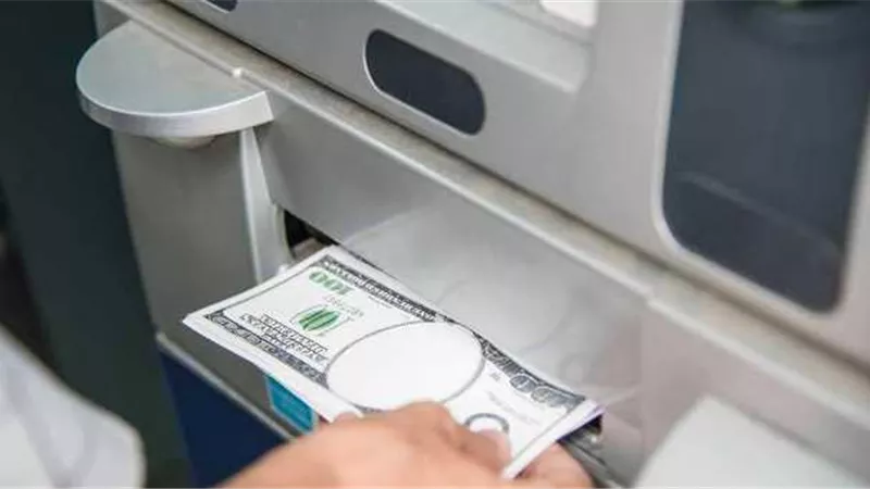 موظف ببنك عالمى سحب مليون دولار بسبب ثغرة 