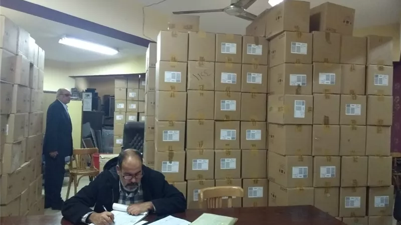 الإدارات التعليمية تتسلم أجهزة التابلت من ديوان تعليم القاهرة