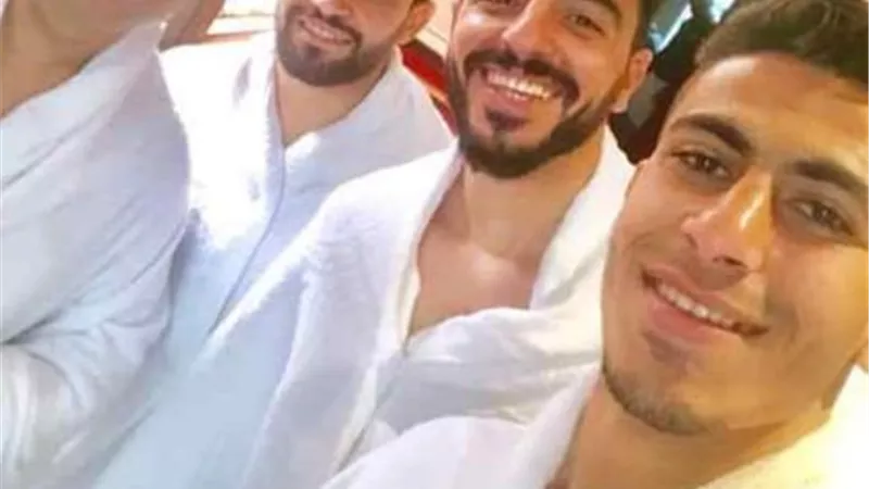 لاعبو الاتحاد يؤدون مناسك العمره اليوم قبل لقاء الهلال