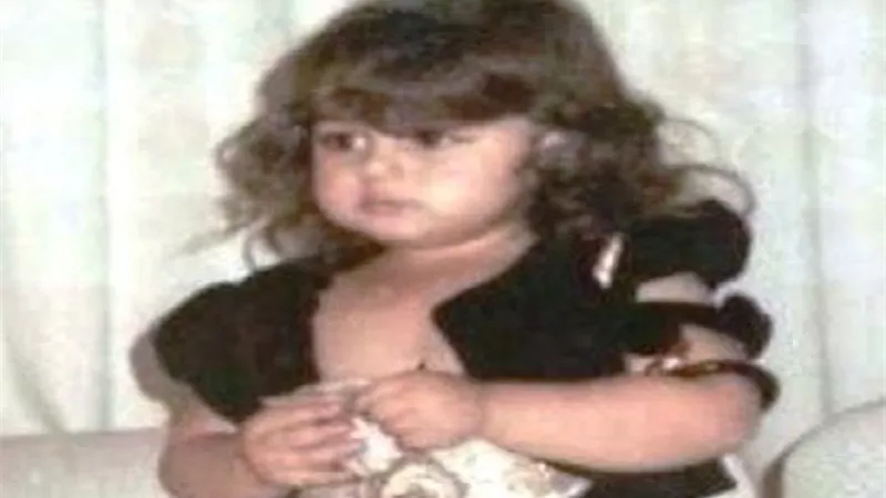 بالصور.. هذه الطفلة أصبحت فنانة مشهورة .. تعرفوا عليها