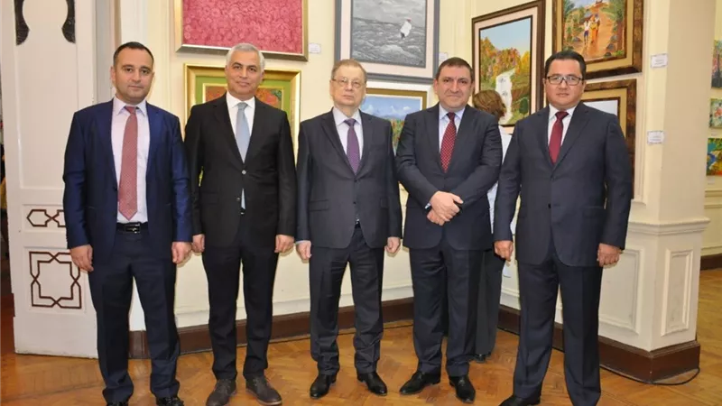 السفير الروسي يفتتح معرض ابداعات دبلوماسية