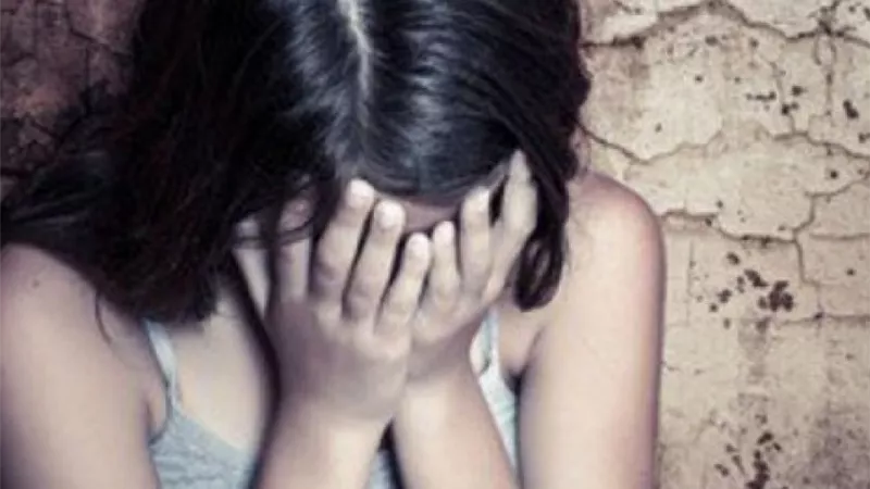 يهتك عرض ابنة شقيقه وتحمل منه سفاحاً.. والمؤبد فى إنتظاره