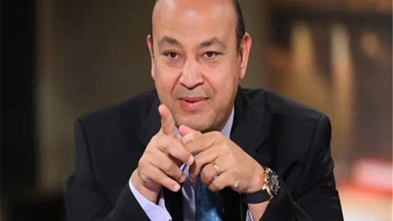 عمرو أديب يوجه رسالة نارية على الهواء لعلاء مبارك