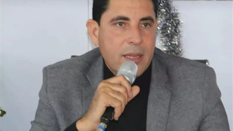 توقيع أول عقد ملكية بالواحات البحرية تصدره محافظه الجيزة لشركة انتاج زراعي