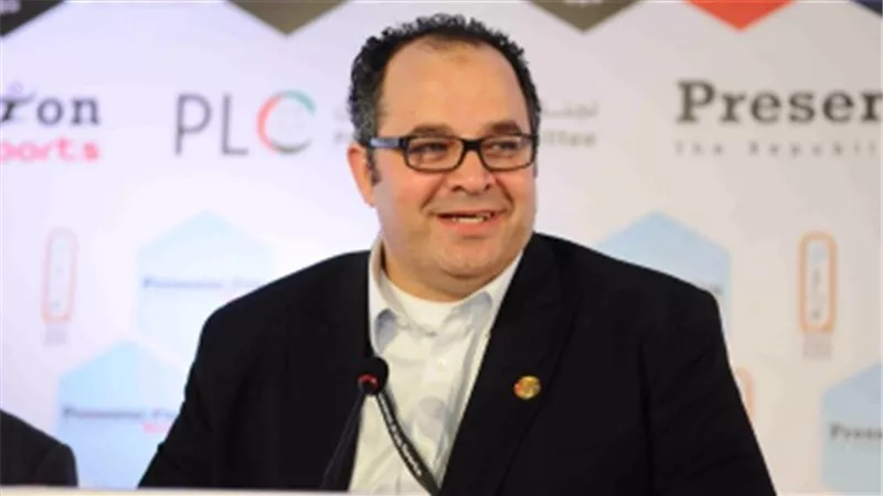 المصري يهاجم رئيس بريزنتيشن