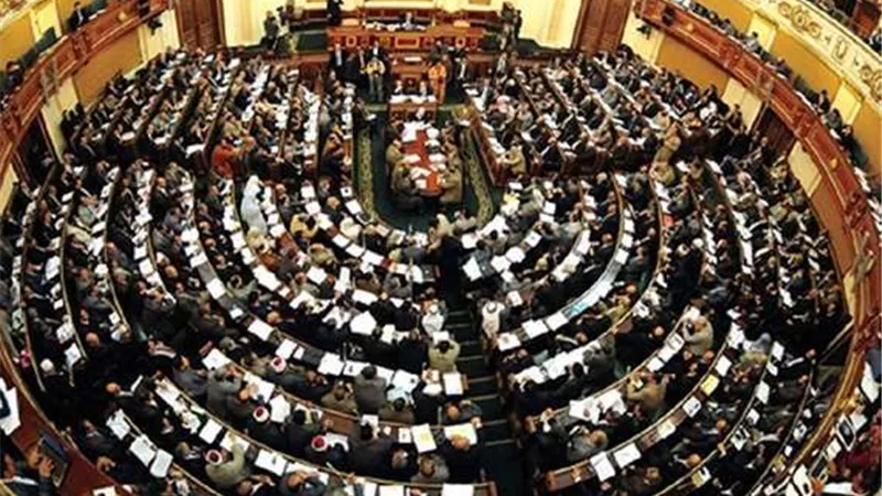 اللجنة النقابية بشركة سيمو للورق تؤيد التعديلات الدستورية