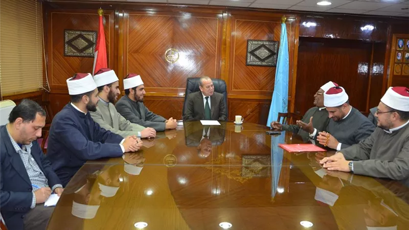 محافظ كفرالشيخ يطلق القوافل الدعوية لمواجهة الفكر المتطرف ونشر الفكر الوسطي المعتدل