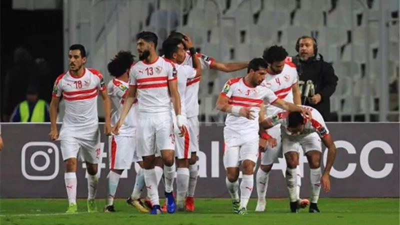 في أول نصف ساعة من مباراة الزمالك والمصري.. الأبيض يفرض سيطرته
