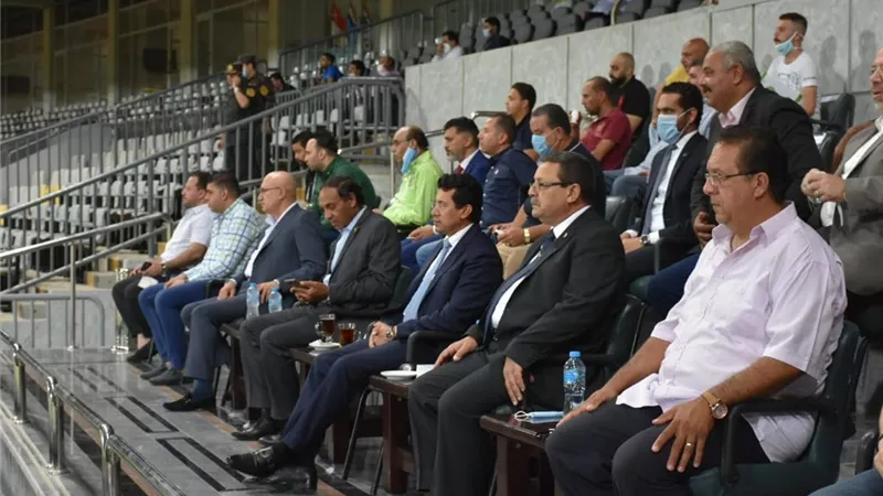 وزير الرياضة يشهد أولي مباريات الدورى المصري العام بعد استئنافه