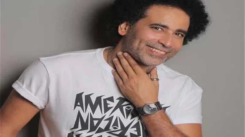 تعليق نارى من مصطفى شوقى عن عمرو دياب 