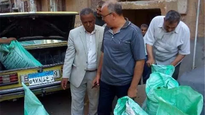 ضبط ٢٥ مخبز مخالف و٨٠٠ كيلو دقيق مدعم قبل بيعه فى السوق السوداء بديرب نجم.صور