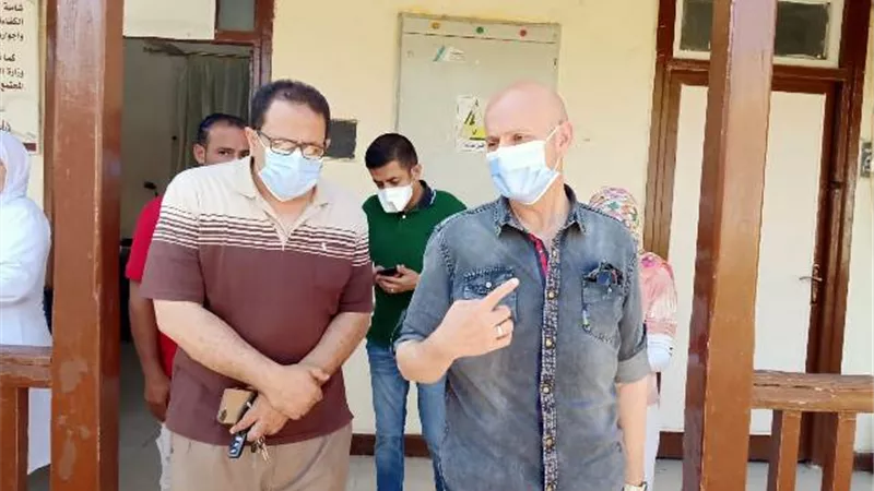 مدير صحة الشرقية يفاجئ مستشفيات الصدر والحميات بالزقازيق