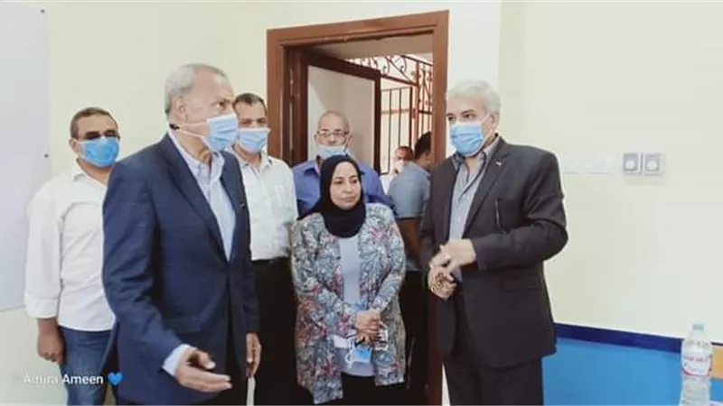 الهجان وعجلان يتفقدان مقار لجان انتخابات مجلس الشيوخ بمدارس القليوبية