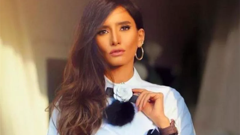منشور مؤثر لـ زينة بعد إصابة شقيقتها بنزيف في المخ
