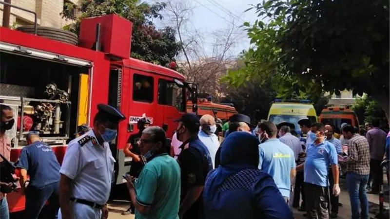 وفاة طالب والبحث عن مفقودين بعقار المنصورة المنهار