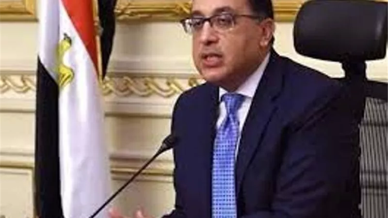 مدبولى يتابع جهود منظومة الشكاوى الحكومية الموحدة بمجلس الوزراء