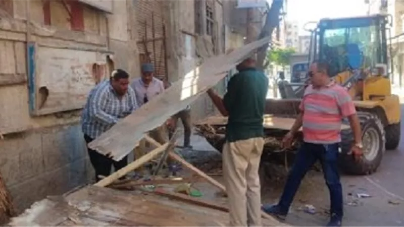 غلق المقاهى التى لا تتبع الإجراءات الوقائية بالاسكندرية