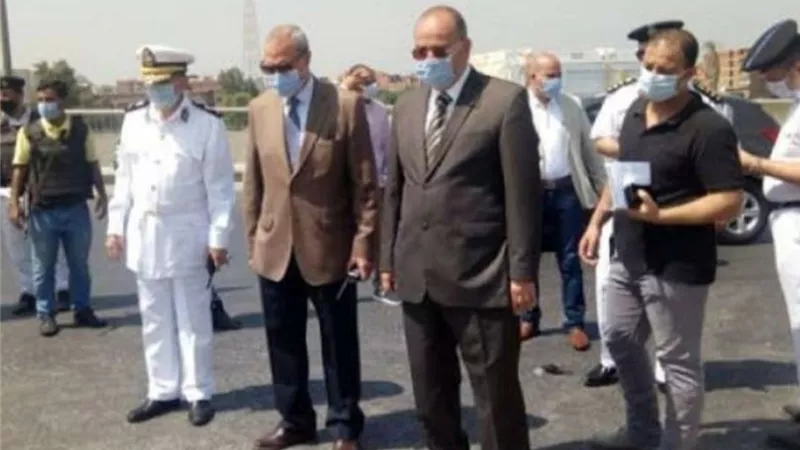 محافظ القليوبية ومدير الأمن يتفقدان مصابى وموقع حادث الدائرى الإقليمي ببنها