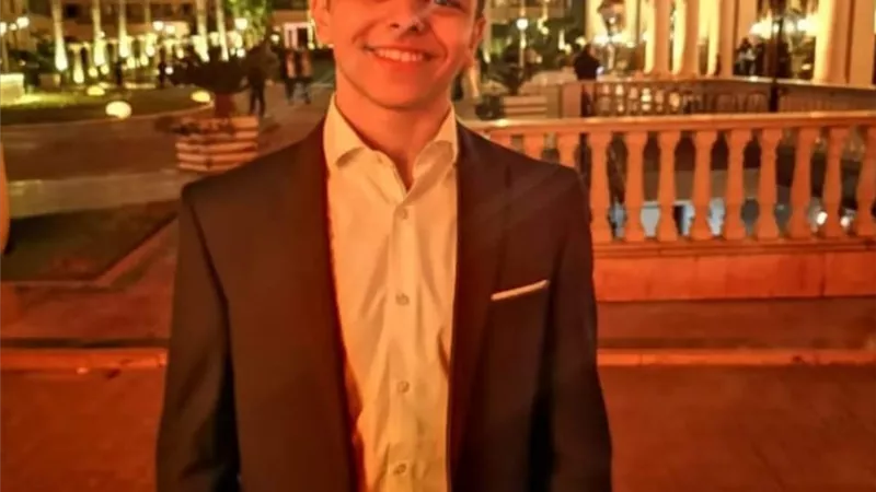 مبروك النجاح
