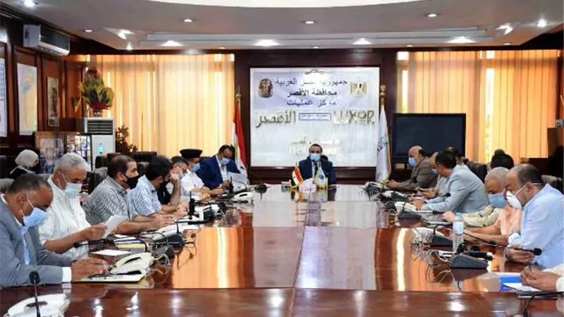 نائب محافظ الأقصر يتابع الإستعدادات النهائية لإنتخابات الشيوخ.. بالصور